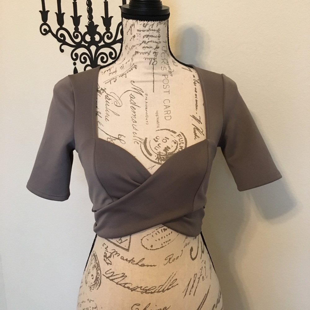 NWOT Criss Cross Open Back Gray Crop Top